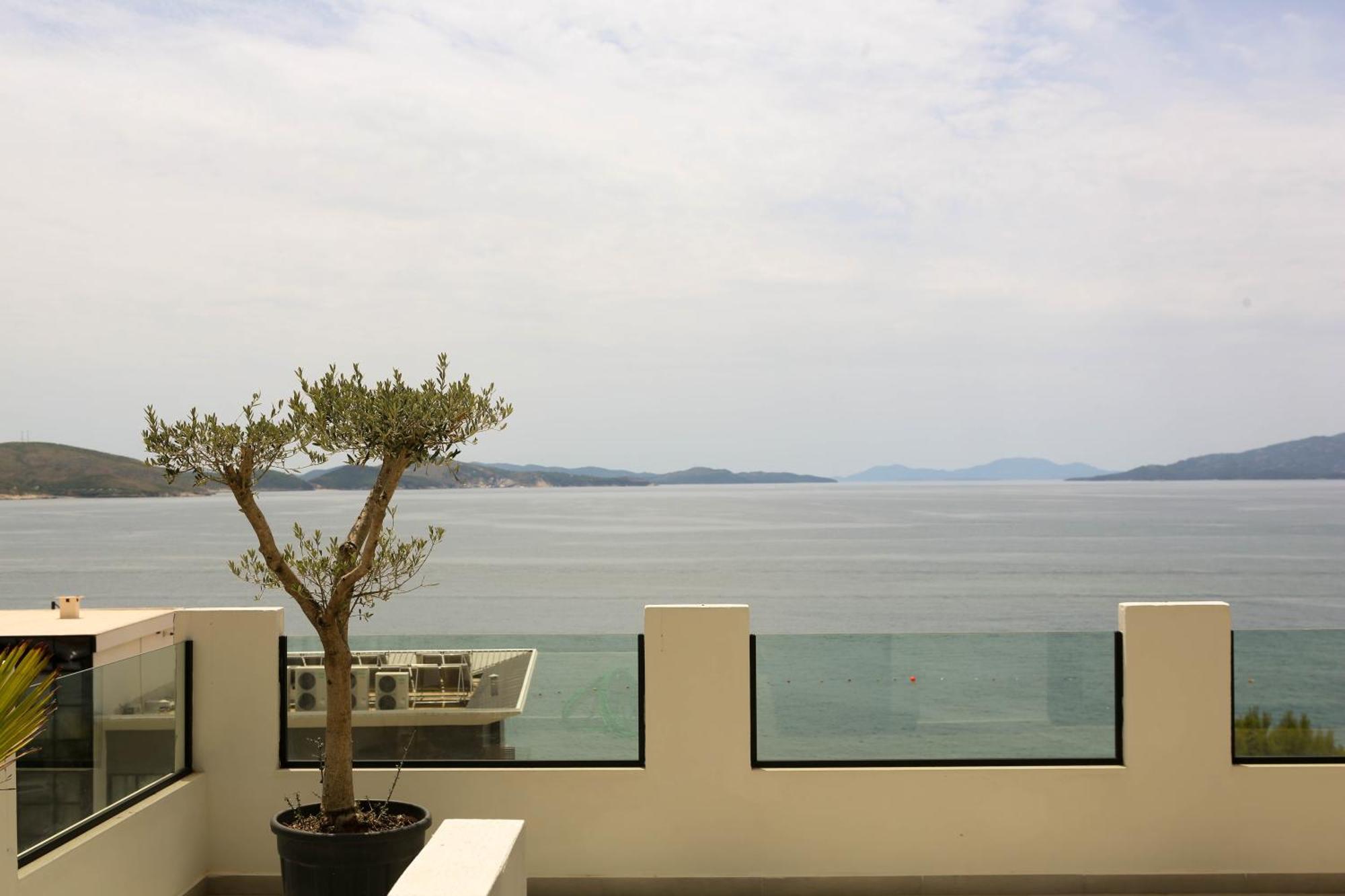 Matias Apartments Sarandë Exterior foto